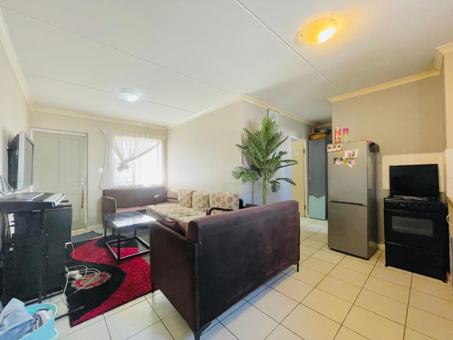 1 Bedroom Property for Sale in Maitland Western Cape